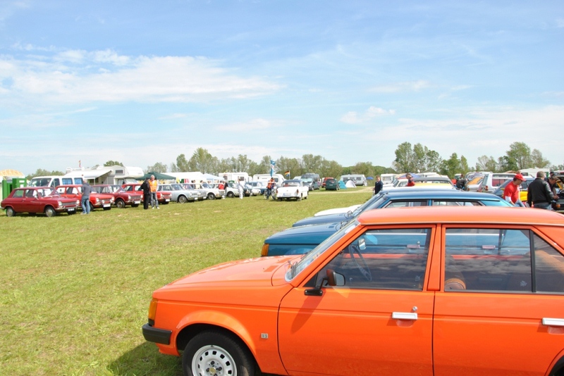 DSC_0600 red.jpg